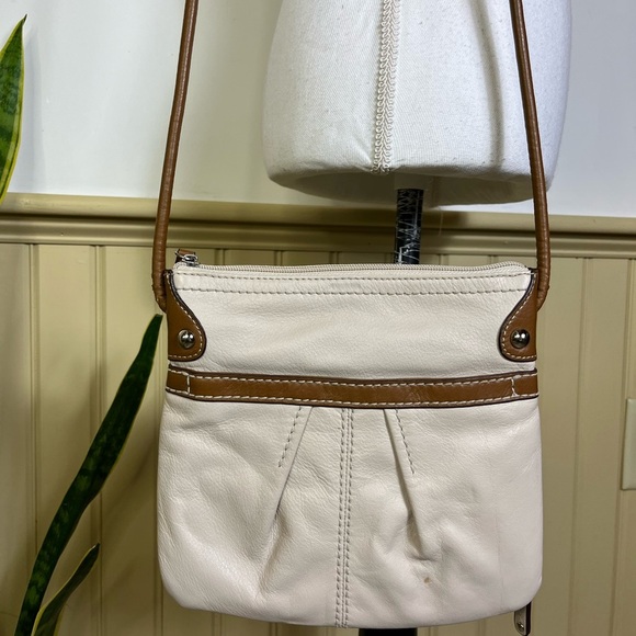 Tignanello Ivory Leather Crossbody Purse Boho Neutral Minimalist Y2K Inspired - Picture 1 of 16